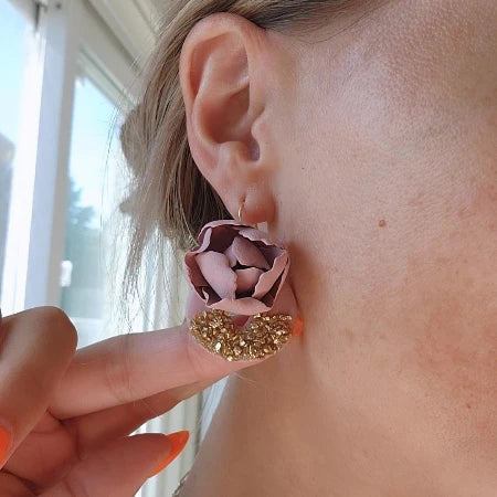 Textured floral earrings
