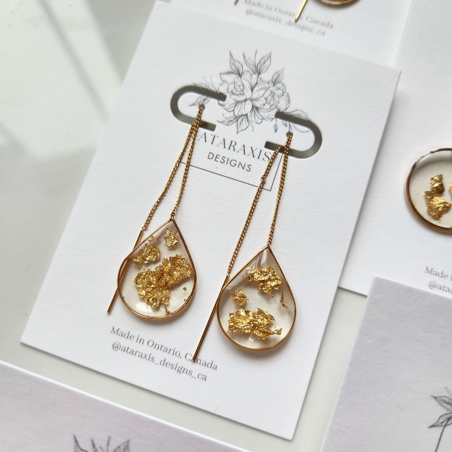 Gold flake teardrop thread earrings