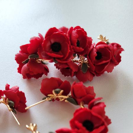 Poppy hoops