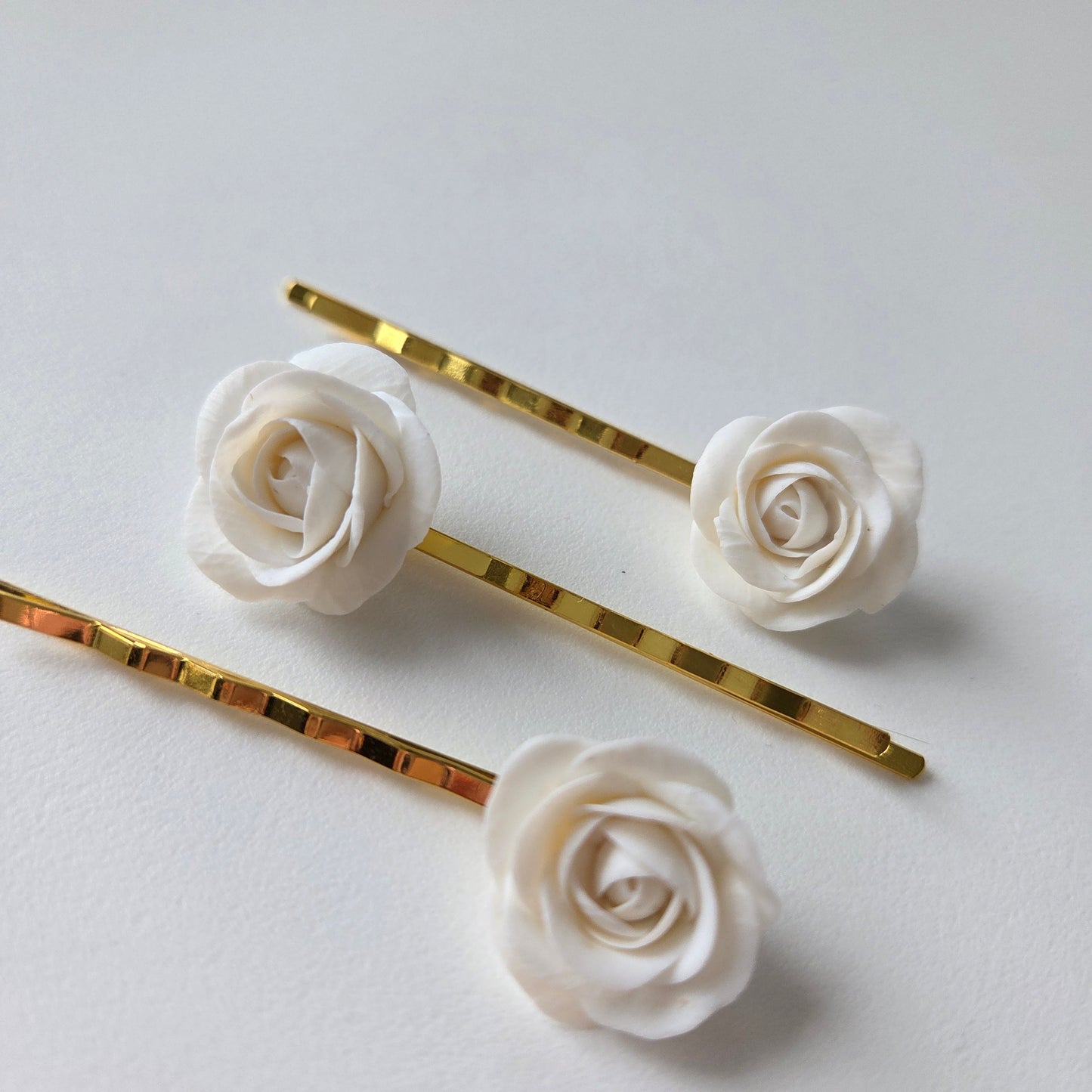 White rose hairpins